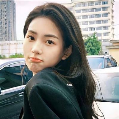 窃窃私语